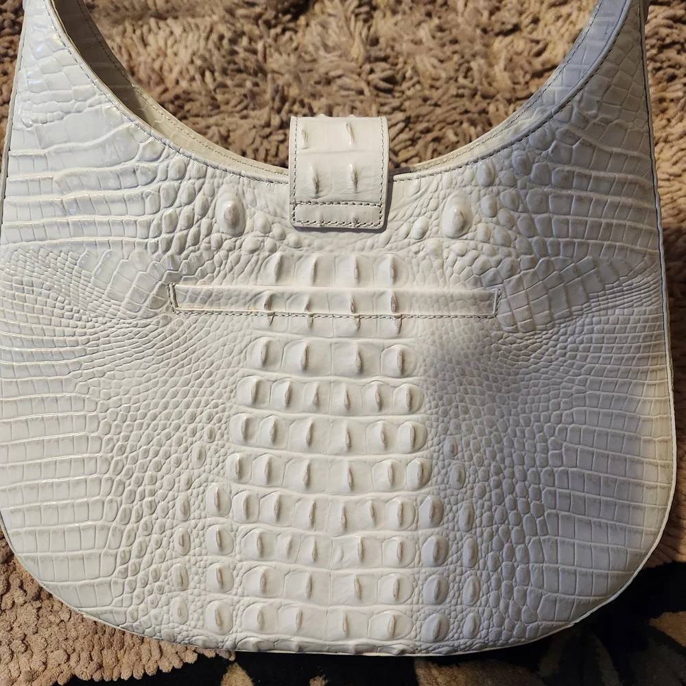 Brahmin Genuine Leather White Shoulder Bag with Gold Hardware 12.5"x12"x3. 5" - Picture 4 of 7